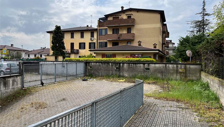 AREA ACCESSO PIANO INTERRATO